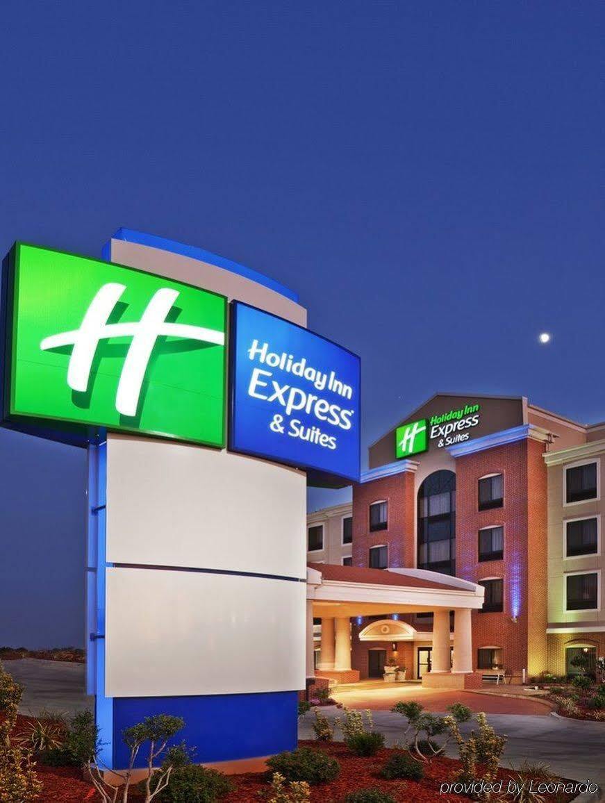 Holiday Inn Express & Suites Charlotte North By Ihg Exterior foto